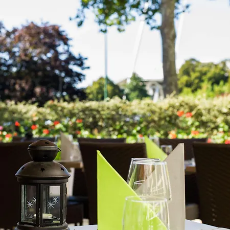 Campanile Centre - Cathedrale Hotel 3*