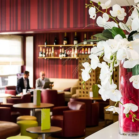 Campanile Centre - Cathedrale 3* Reims