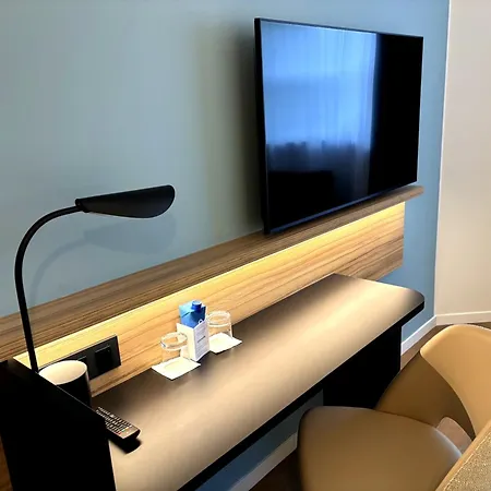 Campanile Centre - Cathedrale Hotel Reims