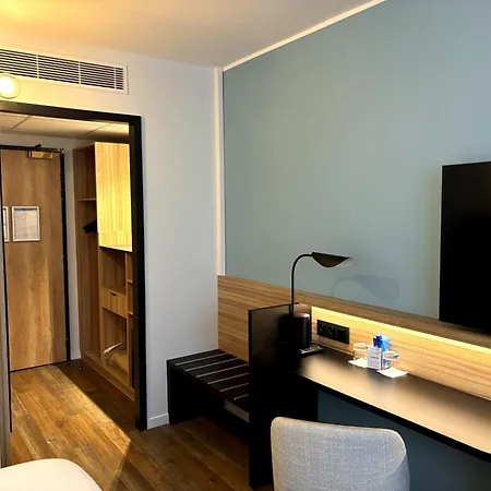 Campanile Centre - Cathedrale Reims