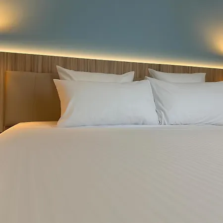 Campanile Centre - Cathedrale Hotel