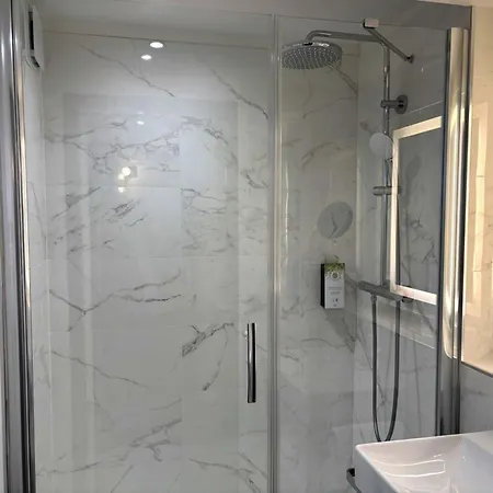 Campanile Centre - Cathedrale