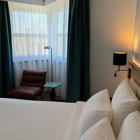 Hotel Campanile Centre - Cathedrale Reims