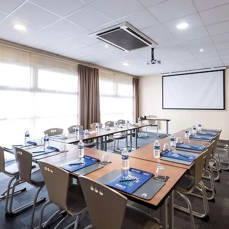 Campanile Centre - Cathedrale Отель 3*