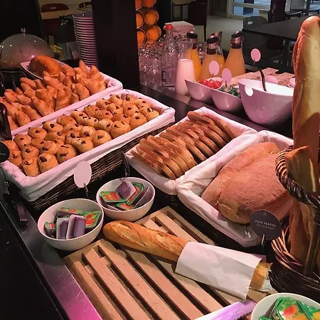 Four Points By Sheraton Cathedrale 4*