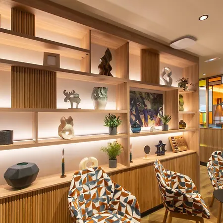 Hotel Campanile Centre - Cathedrale Reims