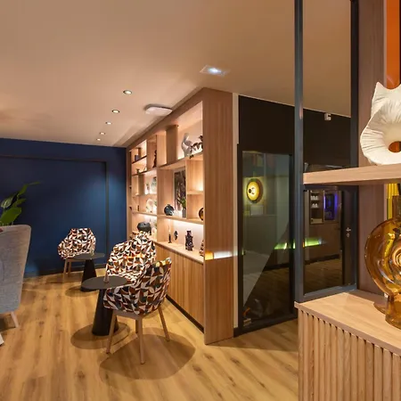 Отель Campanile Centre - Cathedrale