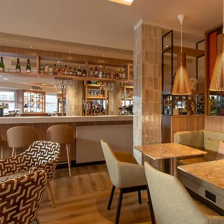 Campanile Centre - Cathedrale Отель Реймс