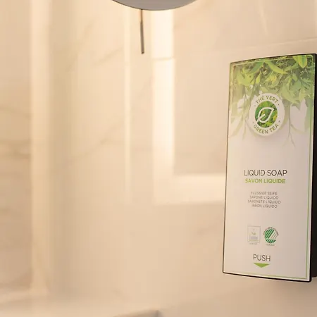 Отель Campanile Centre - Cathedrale