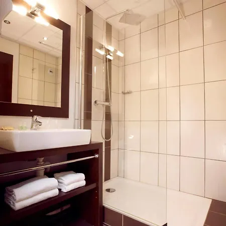 Hotel Campanile Centre - Cathedrale Reims
