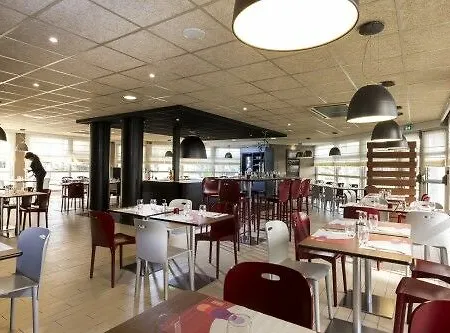 Hotel Campanile Centre - Cathedrale 3*