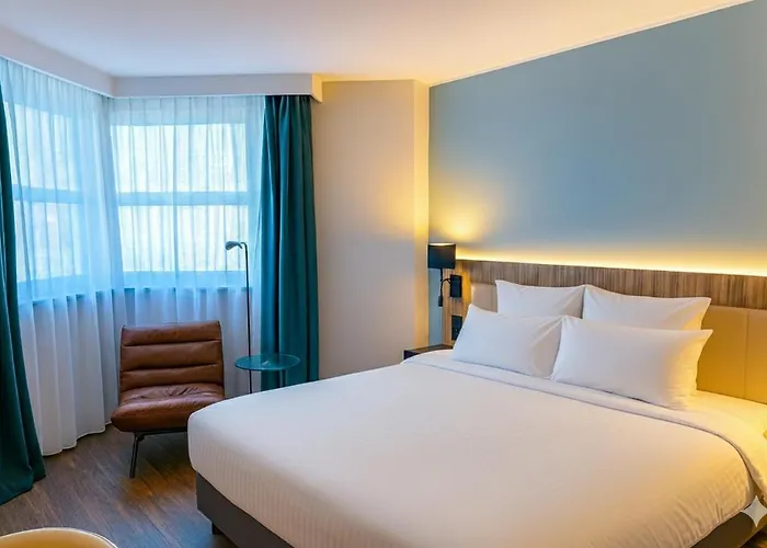 Hotel Campanile Centre - Cathedrale