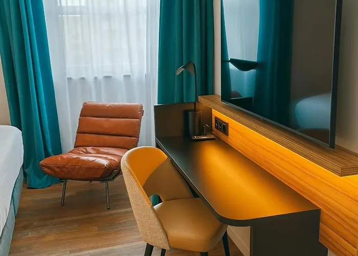 Campanile Centre - Cathedrale Hotel 3*