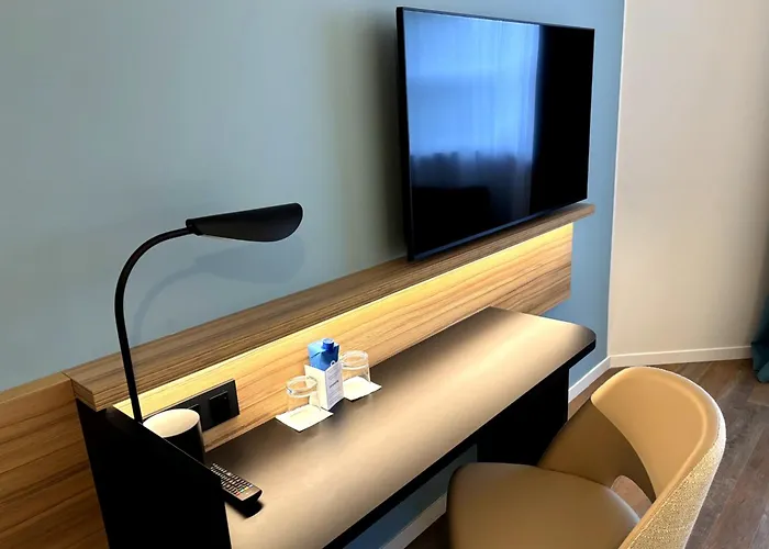 Campanile Centre - Cathedrale Hotel Reims