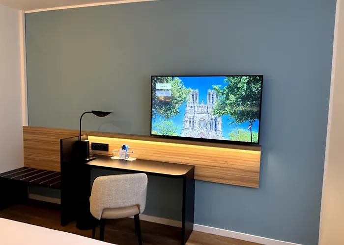 Campanile Centre - Cathedrale