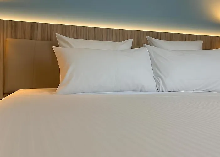 Campanile Centre - Cathedrale Hotel