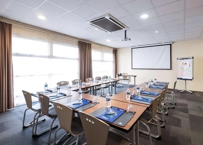 Campanile Centre - Cathedrale Hotel 3*