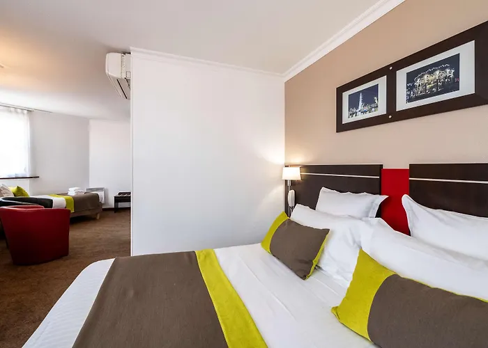 Hotel Campanile Centre - Cathedrale Reims