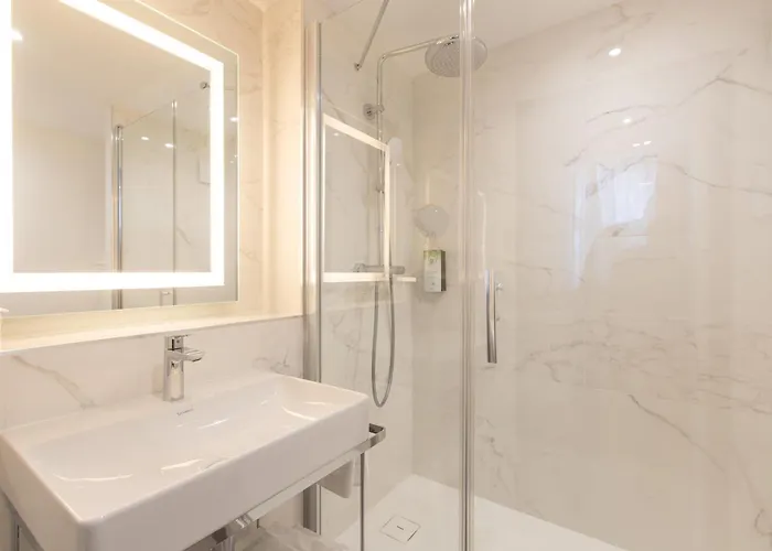 Campanile Centre - Cathedrale 3*