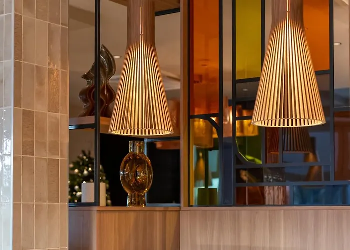 Hotel Campanile Centre - Cathedrale 3*