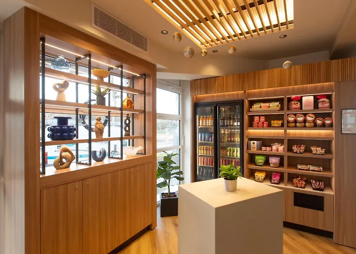 Hotel Campanile Centre - Cathedrale Reims